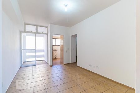 Sala de apartamento para alugar com 1 quarto, 59m² em Centro, Campinas