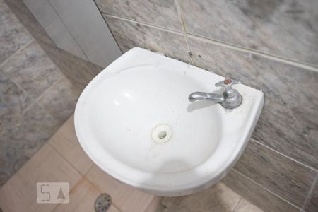 Casa para alugar com 43m², 1 quarto e sem vagaBanheiro