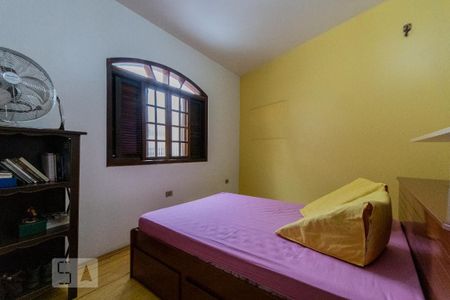 Casa à venda com 198m², 4 quartos e 2 vagas Casa à venda com 198m², 4 quartos e 2 vagasQuarto 3