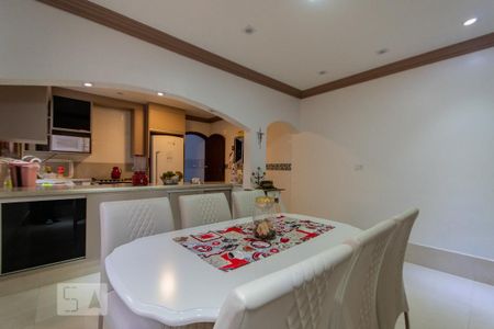 Casa à venda com 198m², 4 quartos e 2 vagas Casa à venda com 198m², 4 quartos e 2 vagasSala de Jantar/Cozinha