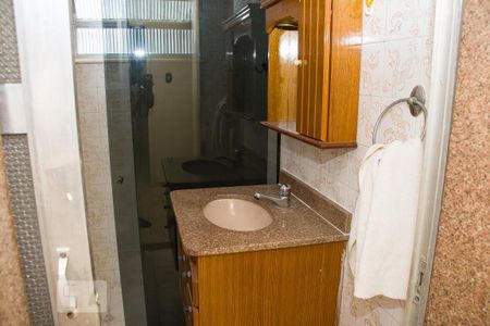 Apartamento para alugar com 68m², 2 quartos e 1 vagaBanheiro