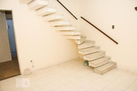 Sala de apartamento para alugar com 2 quartos, 68m² em Portuguesa, Rio de Janeiro