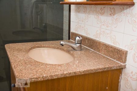 Apartamento para alugar com 68m², 2 quartos e 1 vagaBanheiro - Torneira