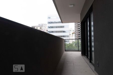 Apartamento à venda com 117m², 2 quartos e 2 vagas Apartamento à venda com 117m², 2 quartos e 2 vagasVaranda