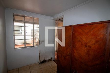 Casa à venda com 180m², 3 quartos e 2 vagasQuarto de Serviço