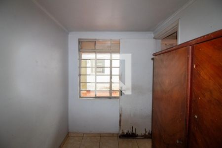 Casa à venda com 180m², 3 quartos e 2 vagasQuarto de Serviço