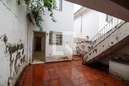Casa à venda com 180m², 3 quartos e 2 vagasQuintal