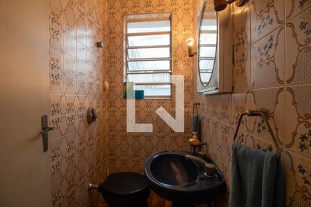 Casa à venda com 180m², 3 quartos e 2 vagasLavabo