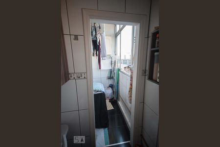 Apartamento à venda com 69m², 2 quartos e sem vaga Apartamento à venda com 69m², 2 quartos e sem vagaArea de serviço