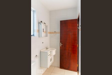 Casa à venda com 380m², 5 quartos e 4 vagas Casa à venda com 380m², 5 quartos e 4 vagasBanheiro 4