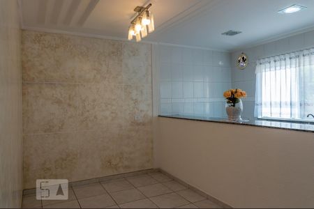 Casa à venda com 380m², 5 quartos e 4 vagas Casa à venda com 380m², 5 quartos e 4 vagasSala de Jantar