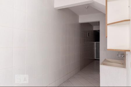 Casa à venda com 380m², 5 quartos e 4 vagas Casa à venda com 380m², 5 quartos e 4 vagasÁrea de Serviço