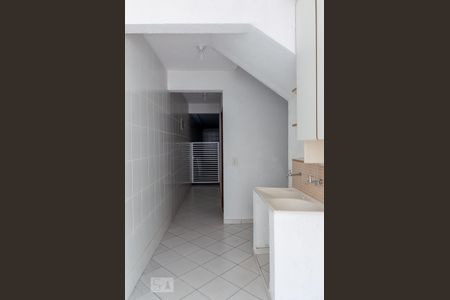 Casa à venda com 380m², 5 quartos e 4 vagas Casa à venda com 380m², 5 quartos e 4 vagasÁrea de Serviço