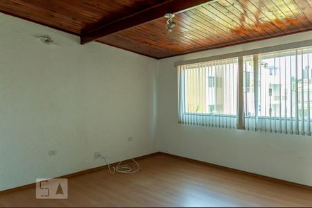 Casa à venda com 380m², 5 quartos e 4 vagas Casa à venda com 380m², 5 quartos e 4 vagasQuarto 3