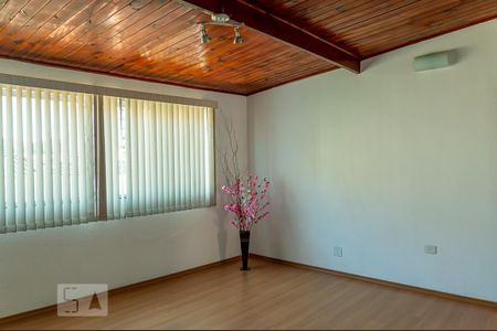 Casa à venda com 380m², 5 quartos e 4 vagas Casa à venda com 380m², 5 quartos e 4 vagasQuarto 3