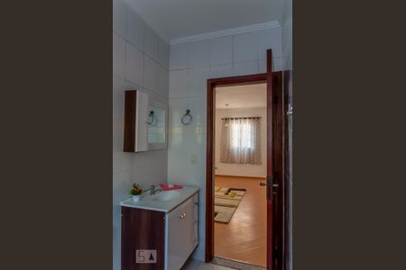 Casa à venda com 380m², 5 quartos e 4 vagas Casa à venda com 380m², 5 quartos e 4 vagasBanheiro da Suíte