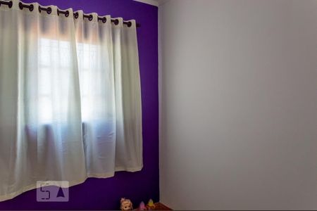 Casa à venda com 380m², 5 quartos e 4 vagas Casa à venda com 380m², 5 quartos e 4 vagasQuarto 1