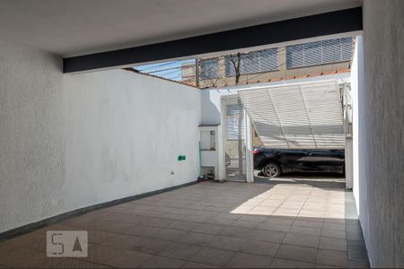 Casa à venda com 380m², 5 quartos e 4 vagas Casa à venda com 380m², 5 quartos e 4 vagasGaragem