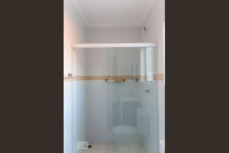 Casa à venda com 380m², 5 quartos e 4 vagas Casa à venda com 380m², 5 quartos e 4 vagasBanheiro 1