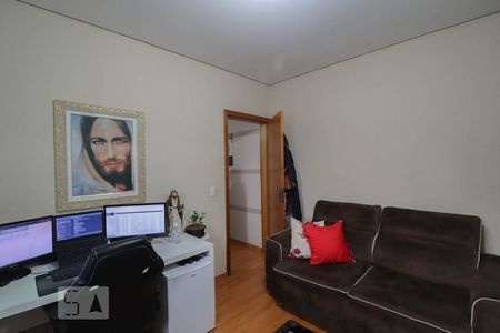 Dormitório 1 de casa à venda com 4 quartos, 240m² em Vila Galvão, Guarulhos
