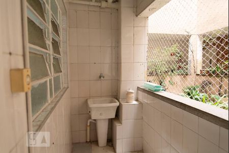 Apartamento à venda com 103m², 2 quartos e sem vaga Apartamento à venda com 103m², 2 quartos e sem vagaLavanderia