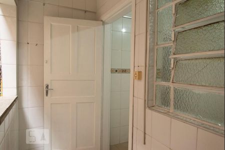 Apartamento à venda com 103m², 2 quartos e sem vaga Apartamento à venda com 103m², 2 quartos e sem vagaLavanderia