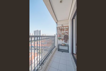 Apartamento para alugar com 84m², 3 quartos e 2 vagas Apartamento para alugar com 84m², 3 quartos e 2 vagasVaranda