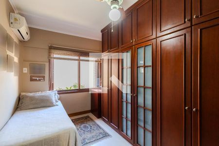 Casa de condomínio à venda com 240m², 2 quartos e 3 vagasQuarto 2