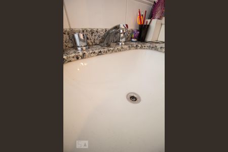 Apartamento para alugar com 173m², 3 quartos e 4 vagasBanheiro do Quarto 2