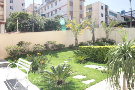 Apartamento à venda com 75m², 2 quartos e 1 vaga Apartamento à venda com 75m², 2 quartos e 1 vagaÁrea comum