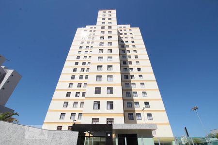 Apartamento à venda com 75m², 2 quartos e 1 vaga Apartamento à venda com 75m², 2 quartos e 1 vagaFachada