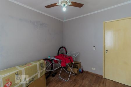 Quarto 1 de apartamento para alugar com 2 quartos, 50m² em Vila Marieta, São Paulo