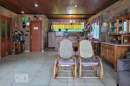 Espaço Gourmet de casa à venda com 4 quartos, 400m² em Cristal, Porto Alegre