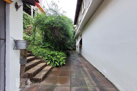 Casa à venda com 400m², 4 quartos e 6 vagas Casa à venda com 400m², 4 quartos e 6 vagasÁrea Externa