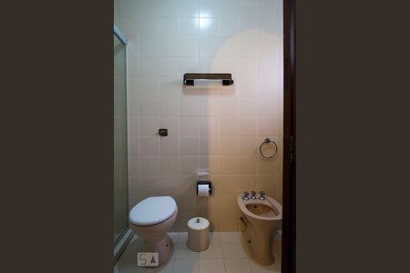 Casa à venda com 260m², 3 quartos e 3 vagasBanheiro da Suíte