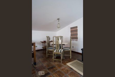 Casa à venda com 260m², 3 quartos e 3 vagasMezanino