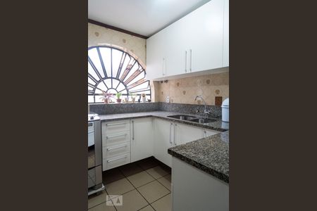 Casa à venda com 260m², 3 quartos e 3 vagasCozinha