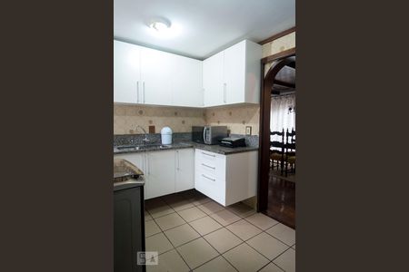 Casa à venda com 260m², 3 quartos e 3 vagasCozinha