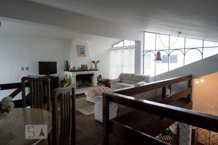 Casa à venda com 260m², 3 quartos e 3 vagasMezanino