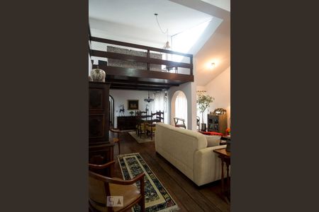 Sala de casa à venda com 3 quartos, 260m² em Jardim Isabel, Porto Alegre