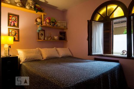 Quarto 1 de casa à venda com 3 quartos, 260m² em Jardim Isabel, Porto Alegre