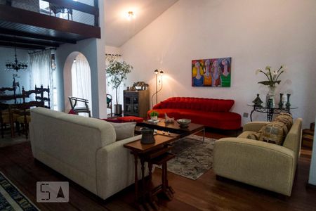 Sala de casa à venda com 3 quartos, 260m² em Jardim Isabel, Porto Alegre