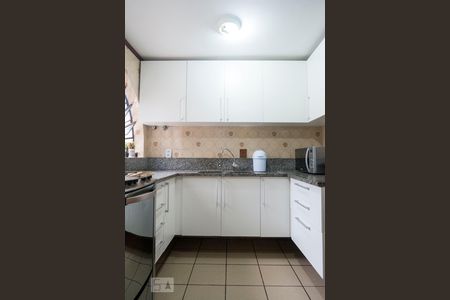 Casa à venda com 260m², 3 quartos e 3 vagasCozinha