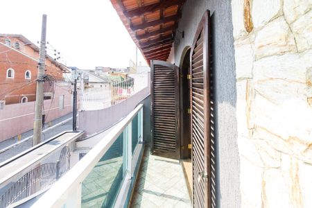 Casa à venda com 180m², 3 quartos e 6 vagasvaranda