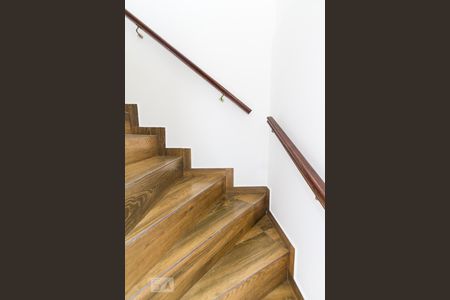 Casa à venda com 180m², 3 quartos e 6 vagasescada