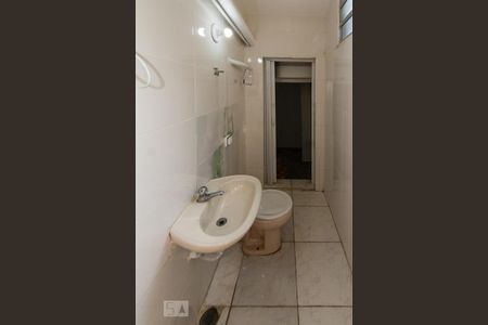 Casa à venda com 180m², 3 quartos e 6 vagasBanheiro da Garagem