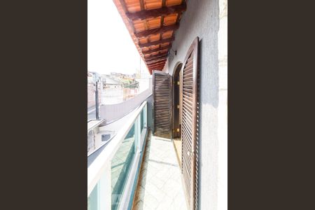 Casa à venda com 180m², 3 quartos e 6 vagasvaranda