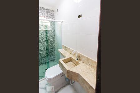 Banheiro de casa à venda com 3 quartos, 180m² em Jardim Ana Rosa, São Paulo