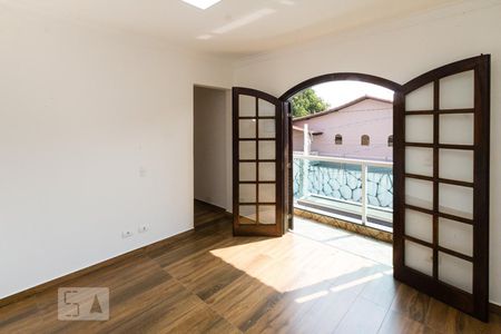 Casa à venda com 180m², 3 quartos e 6 vagasSuite