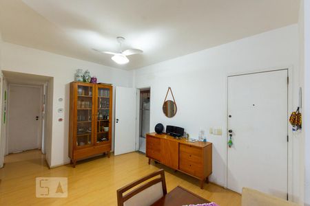 Salade Apartamento com 3 quartos, 106m² Icaraí